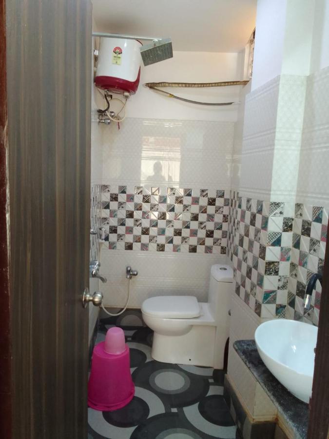 Hotel Rajmahal Tarapith Bagian luar foto